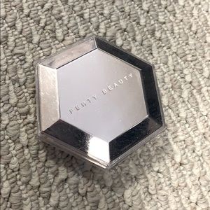 FENTY Beauty - Highlighter
